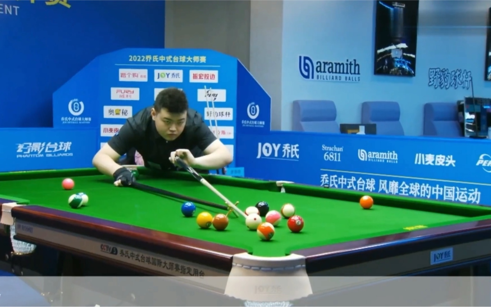 持完成比赛 持完成比赛